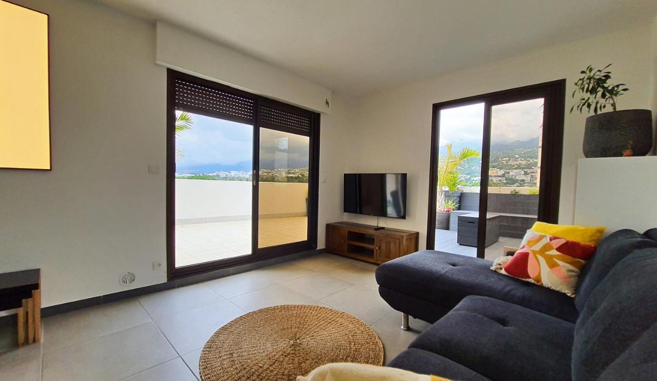 Rooftop - L'Appartement En Haut แซงต์-เดอนี ภายนอก รูปภาพ