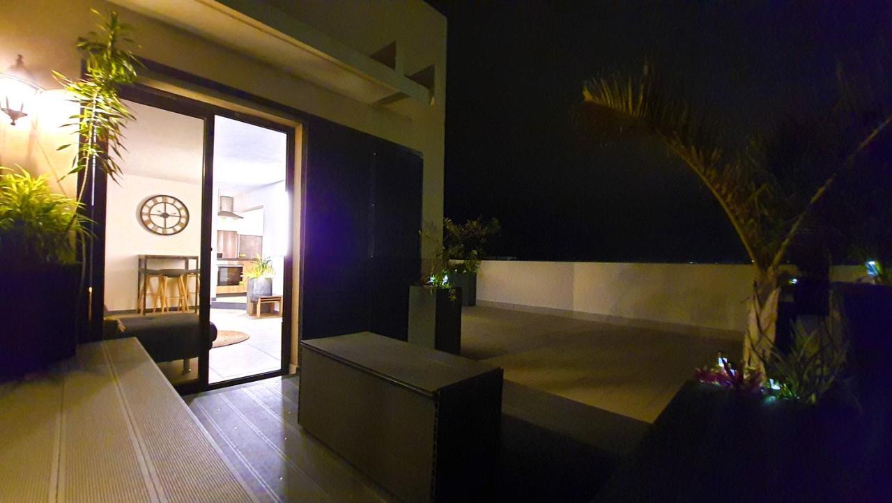 Rooftop - L'Appartement En Haut แซงต์-เดอนี ภายนอก รูปภาพ